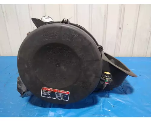 VOLVO VNL AIR CLEANER