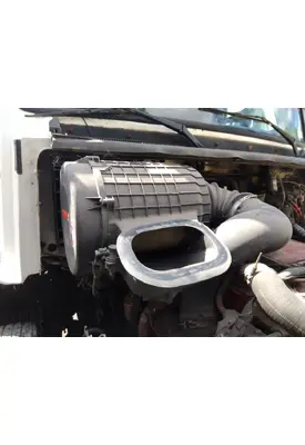 VOLVO VNL AIR CLEANER