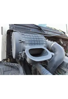 VOLVO VNL AIR CLEANER