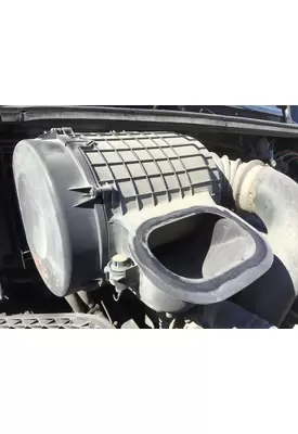 VOLVO VNL AIR CLEANER