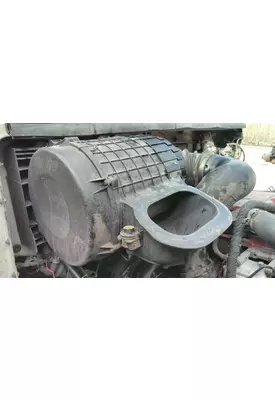 VOLVO VNL AIR CLEANER