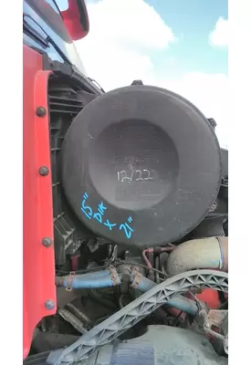 VOLVO VNL AIR CLEANER