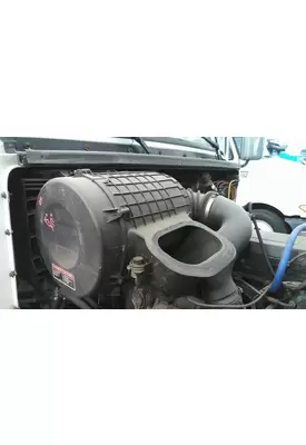 VOLVO VNL AIR CLEANER