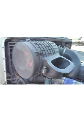 VOLVO VNL AIR CLEANER