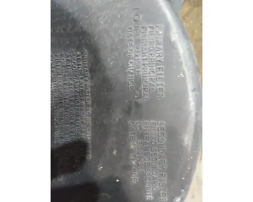 VOLVO VNL AIR CLEANER