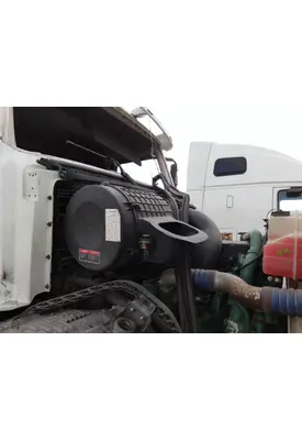 VOLVO VNL AIR CLEANER