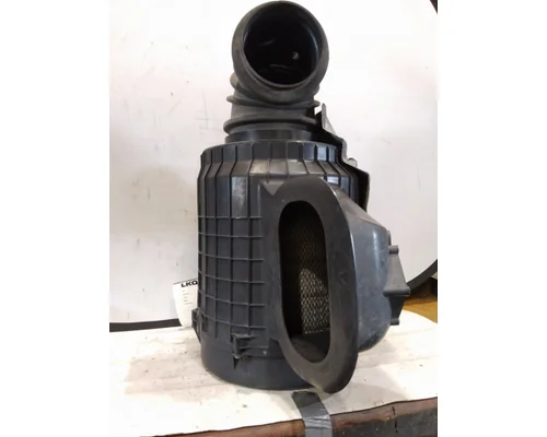 VOLVO VNL AIR CLEANER