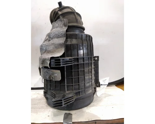VOLVO VNL AIR CLEANER