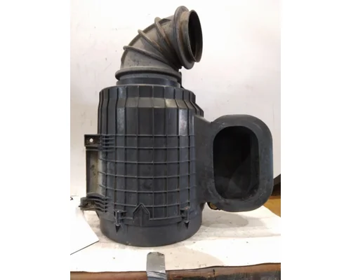 VOLVO VNL AIR CLEANER