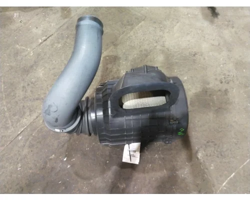 VOLVO VNL AIR CLEANER