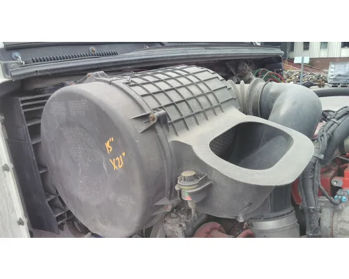 VOLVO VNL AIR CLEANER