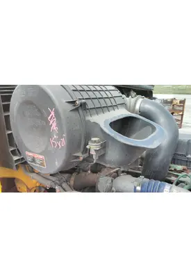 VOLVO VNL AIR CLEANER