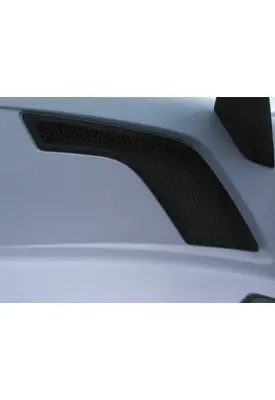 VOLVO VNL AIR INTAKE LOUVER/COVER