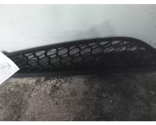 VOLVO VNL AIR INTAKE LOUVERCOVER