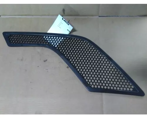 VOLVO VNL AIR INTAKE LOUVERCOVER