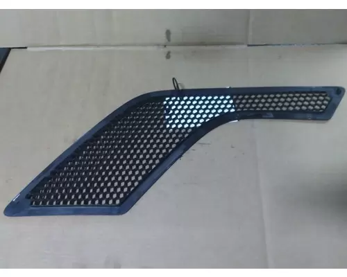 VOLVO VNL AIR INTAKE LOUVERCOVER