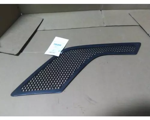VOLVO VNL AIR INTAKE LOUVERCOVER