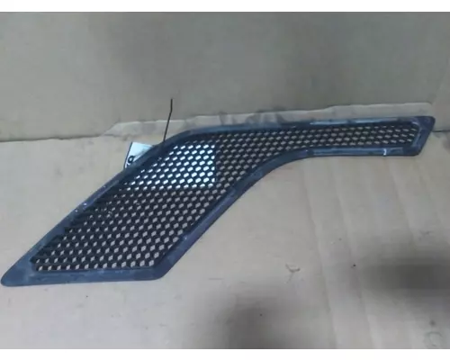 VOLVO VNL AIR INTAKE LOUVERCOVER