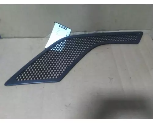 VOLVO VNL AIR INTAKE LOUVERCOVER