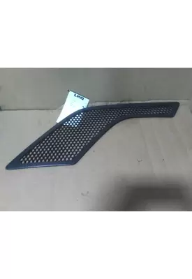 VOLVO VNL AIR INTAKE LOUVER/COVER