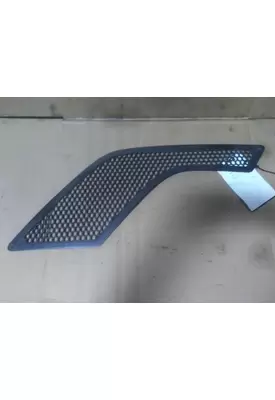 VOLVO VNL AIR INTAKE LOUVER/COVER