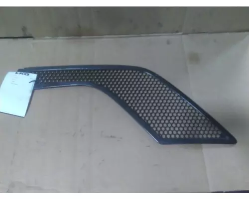 VOLVO VNL AIR INTAKE LOUVERCOVER