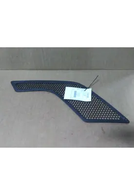 VOLVO VNL AIR INTAKE LOUVER/COVER