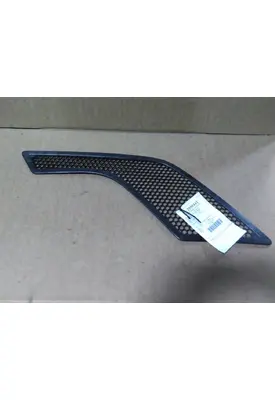VOLVO VNL AIR INTAKE LOUVER/COVER