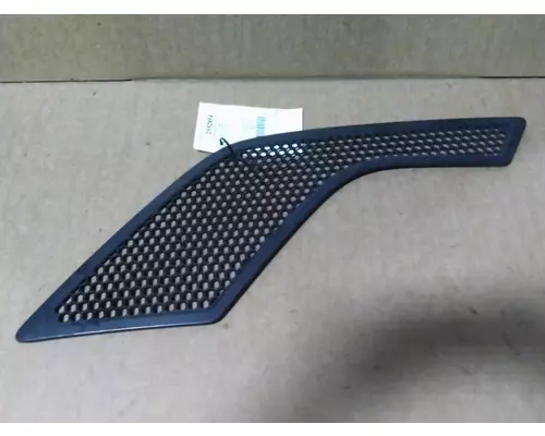 VOLVO VNL AIR INTAKE LOUVERCOVER