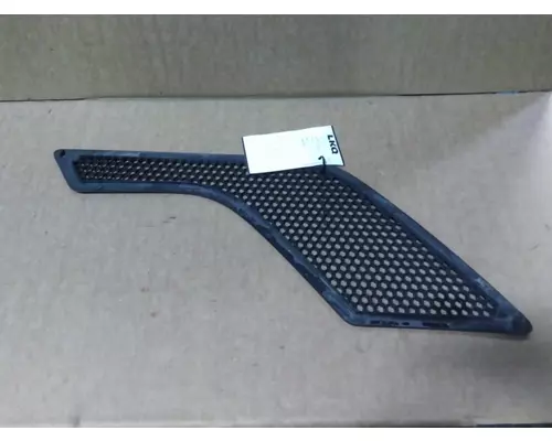 VOLVO VNL AIR INTAKE LOUVERCOVER
