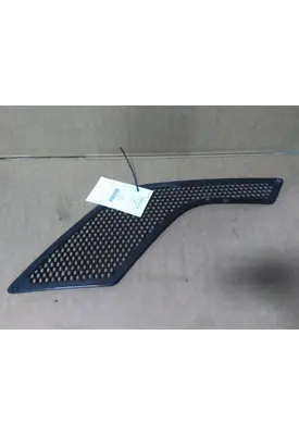 VOLVO VNL AIR INTAKE LOUVER/COVER