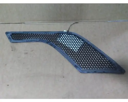 VOLVO VNL AIR INTAKE LOUVERCOVER