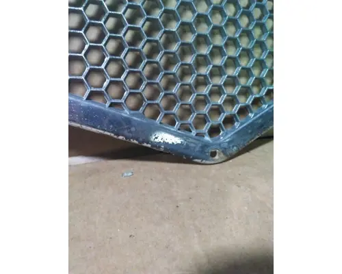 VOLVO VNL AIR INTAKE LOUVERCOVER