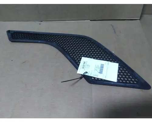 VOLVO VNL AIR INTAKE LOUVERCOVER