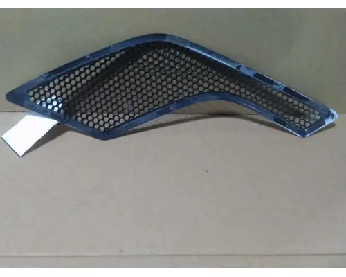 VOLVO VNL AIR INTAKE LOUVERCOVER