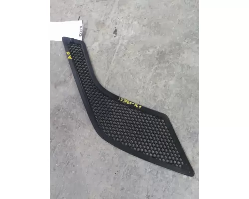VOLVO VNL AIR INTAKE LOUVERCOVER