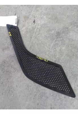 VOLVO VNL AIR INTAKE LOUVER/COVER