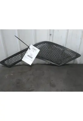 VOLVO VNL AIR INTAKE LOUVER/COVER