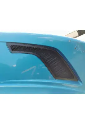 VOLVO VNL AIR INTAKE LOUVER/COVER