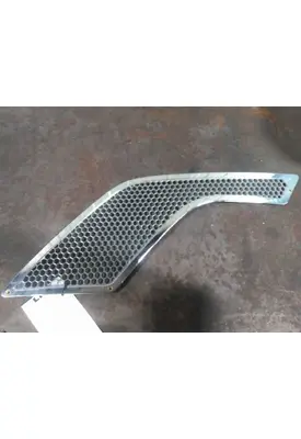 VOLVO VNL AIR INTAKE LOUVER/COVER