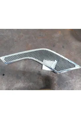 VOLVO VNL AIR INTAKE LOUVER/COVER