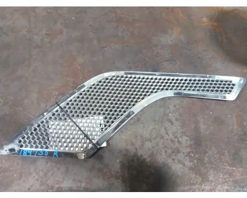 VOLVO VNL AIR INTAKE LOUVERCOVER