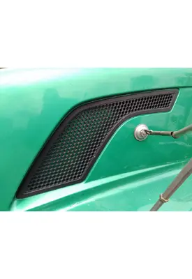 VOLVO VNL AIR INTAKE LOUVER/COVER