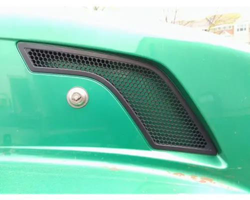 VOLVO VNL AIR INTAKE LOUVERCOVER