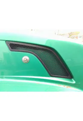 VOLVO VNL AIR INTAKE LOUVER/COVER