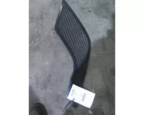 VOLVO VNL AIR INTAKE LOUVERCOVER