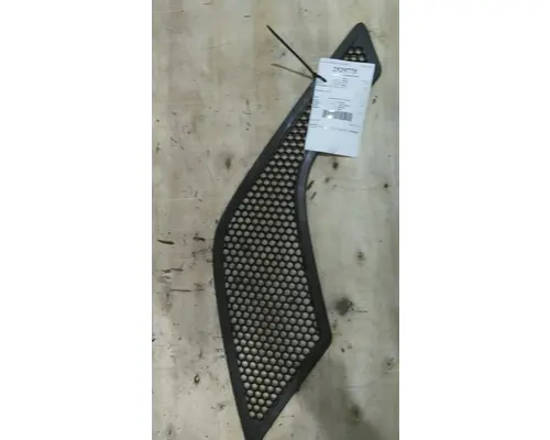 VOLVO VNL AIR INTAKE LOUVERCOVER