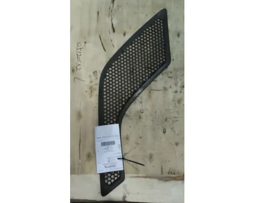 VOLVO VNL AIR INTAKE LOUVERCOVER