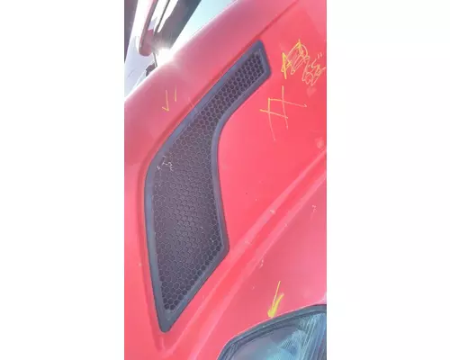 VOLVO VNL AIR INTAKE LOUVERCOVER