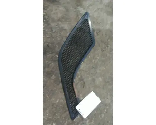 VOLVO VNL AIR INTAKE LOUVERCOVER